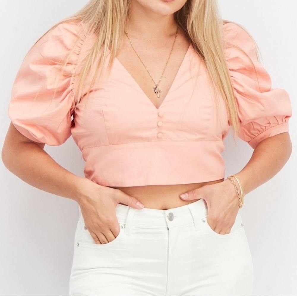 NWT V-Neck Puff Sleeves Plain Crop Top, Peach